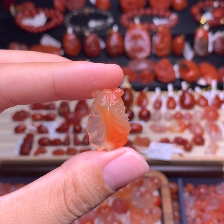 南红玛瑙未镶嵌珠宝半成品金鱼