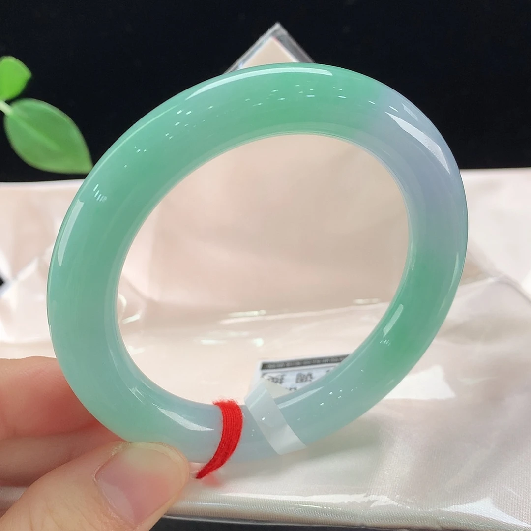翡翠未镶嵌手镯1260