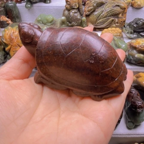 岫岩河磨玉（透闪石质玉）把件未镶嵌财**赢