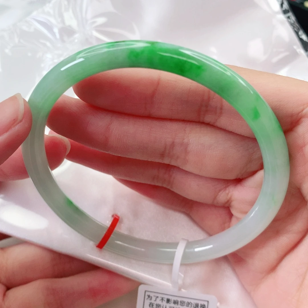 翡翠手镯未镶嵌圈口61.5