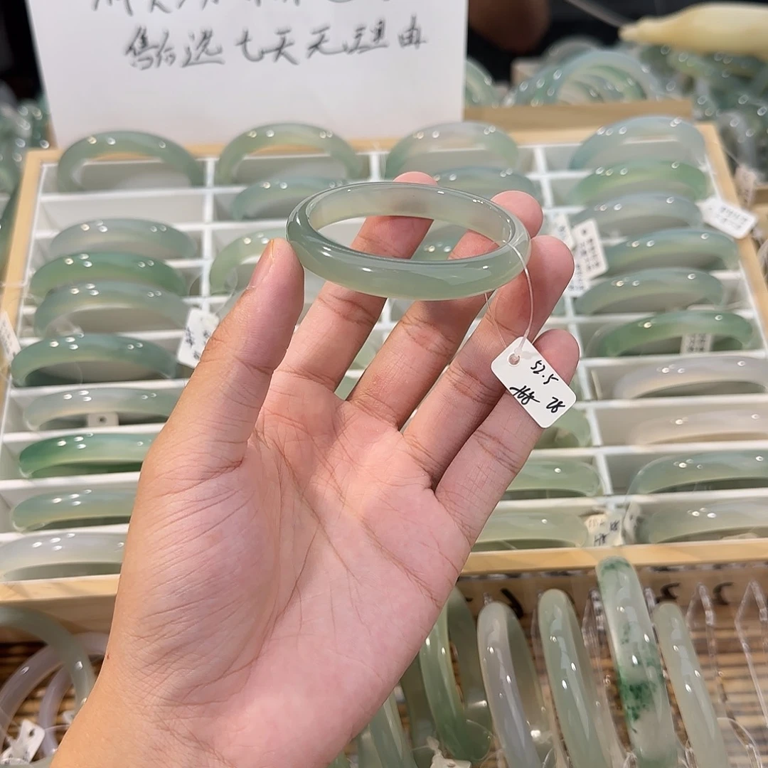 手镯玛瑙/玉髓未镶嵌圈口52.5
