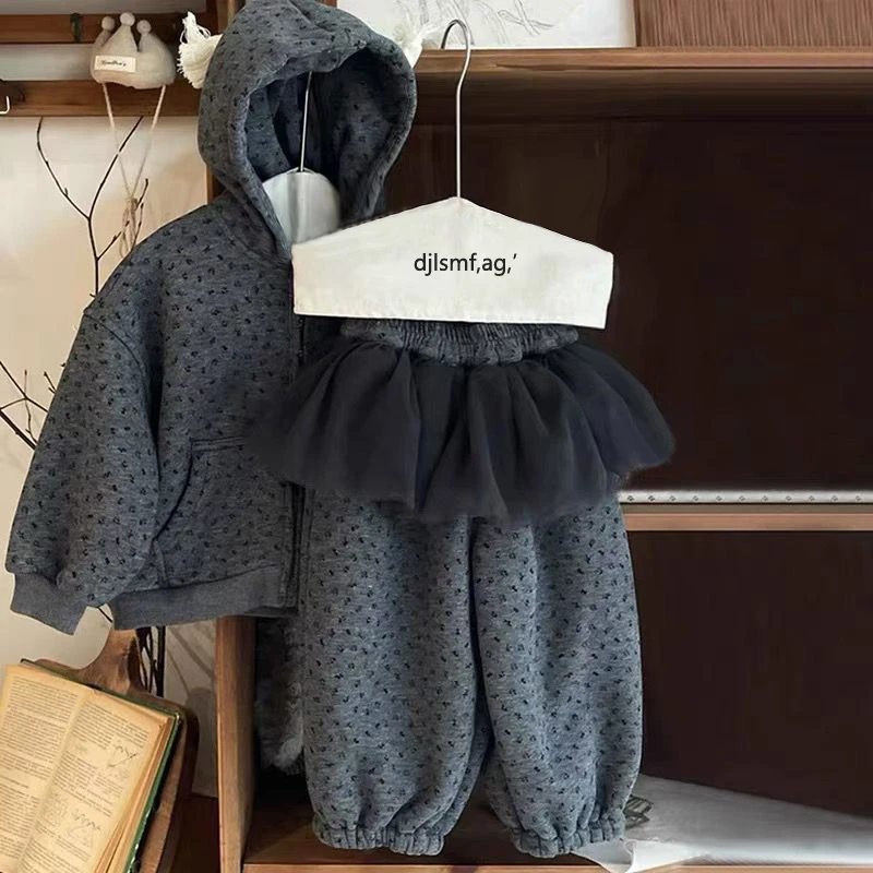 女童加绒套装2025冬季新款碎花连帽卫衣网纱屁帘假两件卫裤两件套
