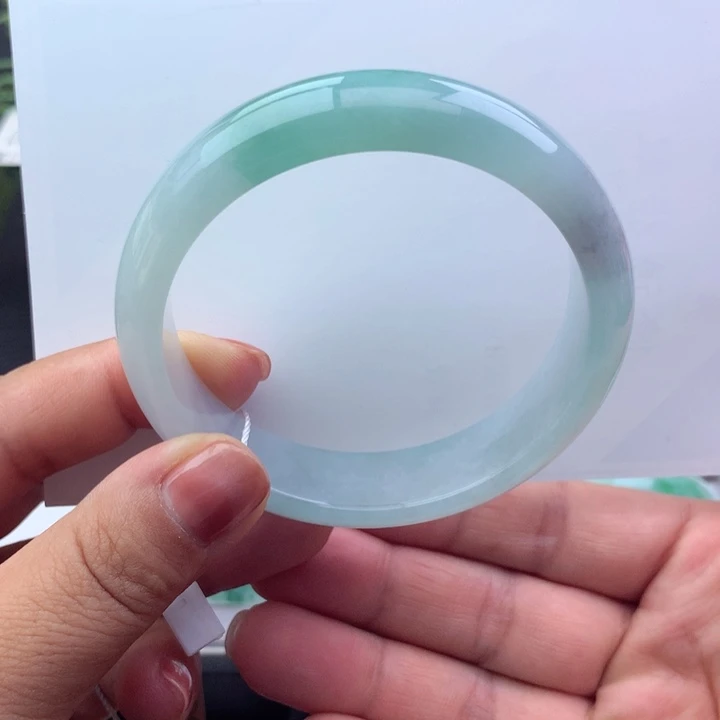 未镶嵌手镯翡翠天然翡翠手镯