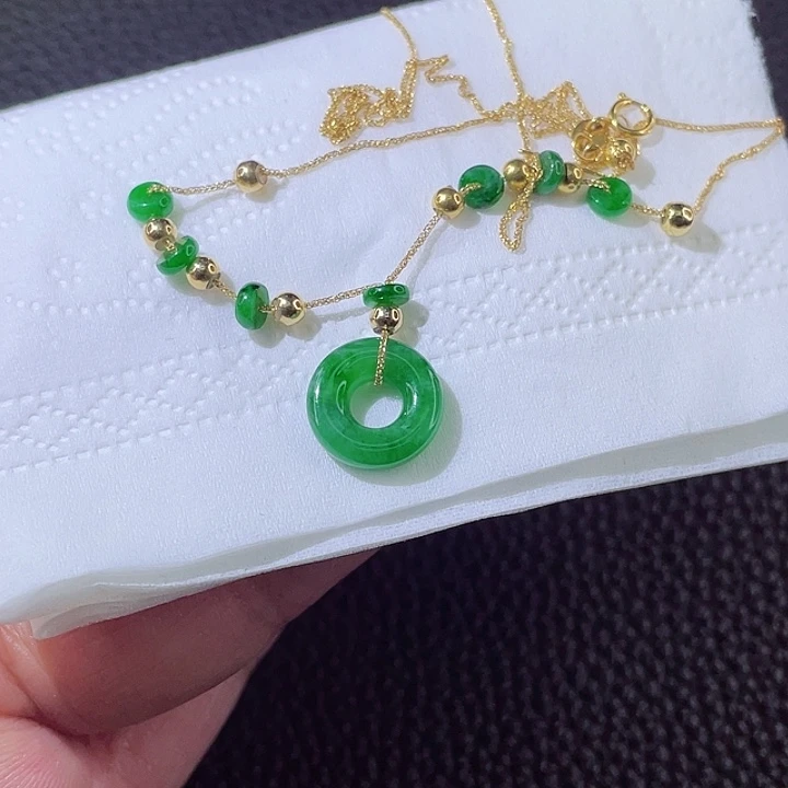 翡翠颈饰18K金镶嵌翡翠