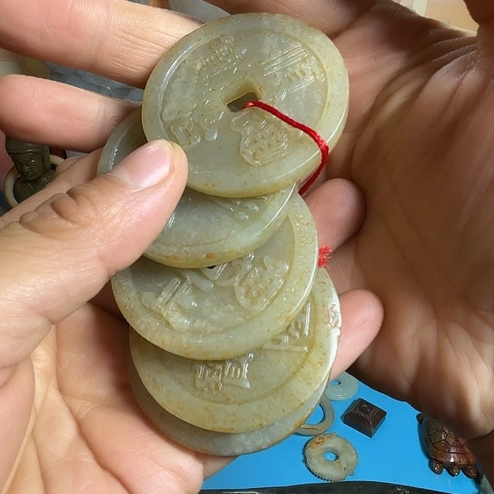 刘***见和田玉未镶嵌挂件