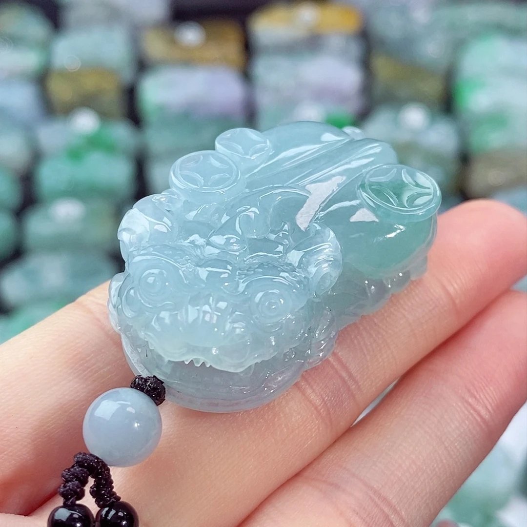 颈饰未镶嵌翡翠天然