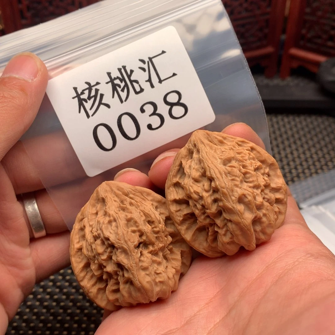 文玩核桃吊坠火焰马踢41