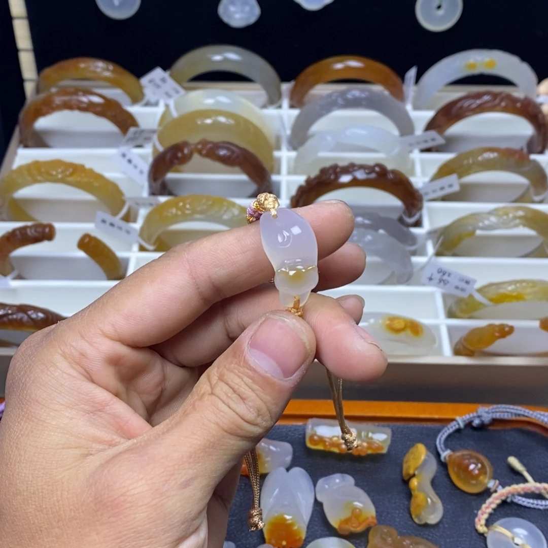 未镶嵌爬爬猫玛瑙/玉髓
