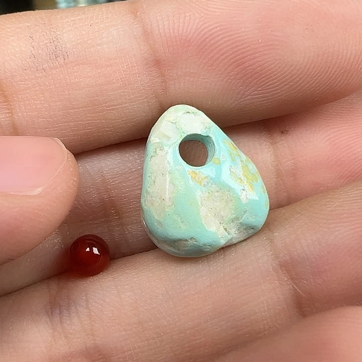 南红玛瑙未镶嵌配饰瑕疵