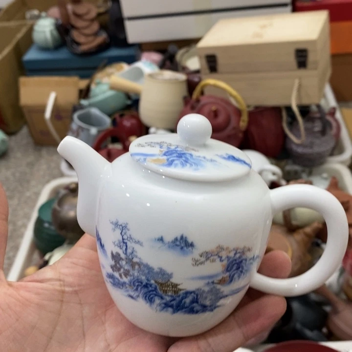 陶瓷艺术品及陶瓷壶