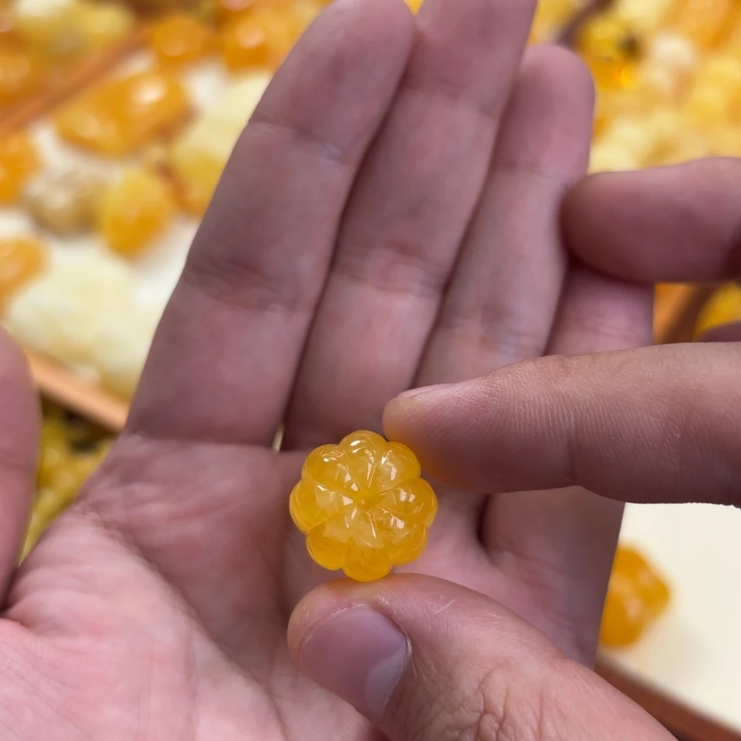 木***鱼蜜蜡未镶嵌裸石橘子