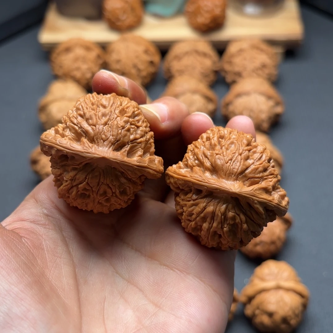 文玩核桃把件水龙纹42+