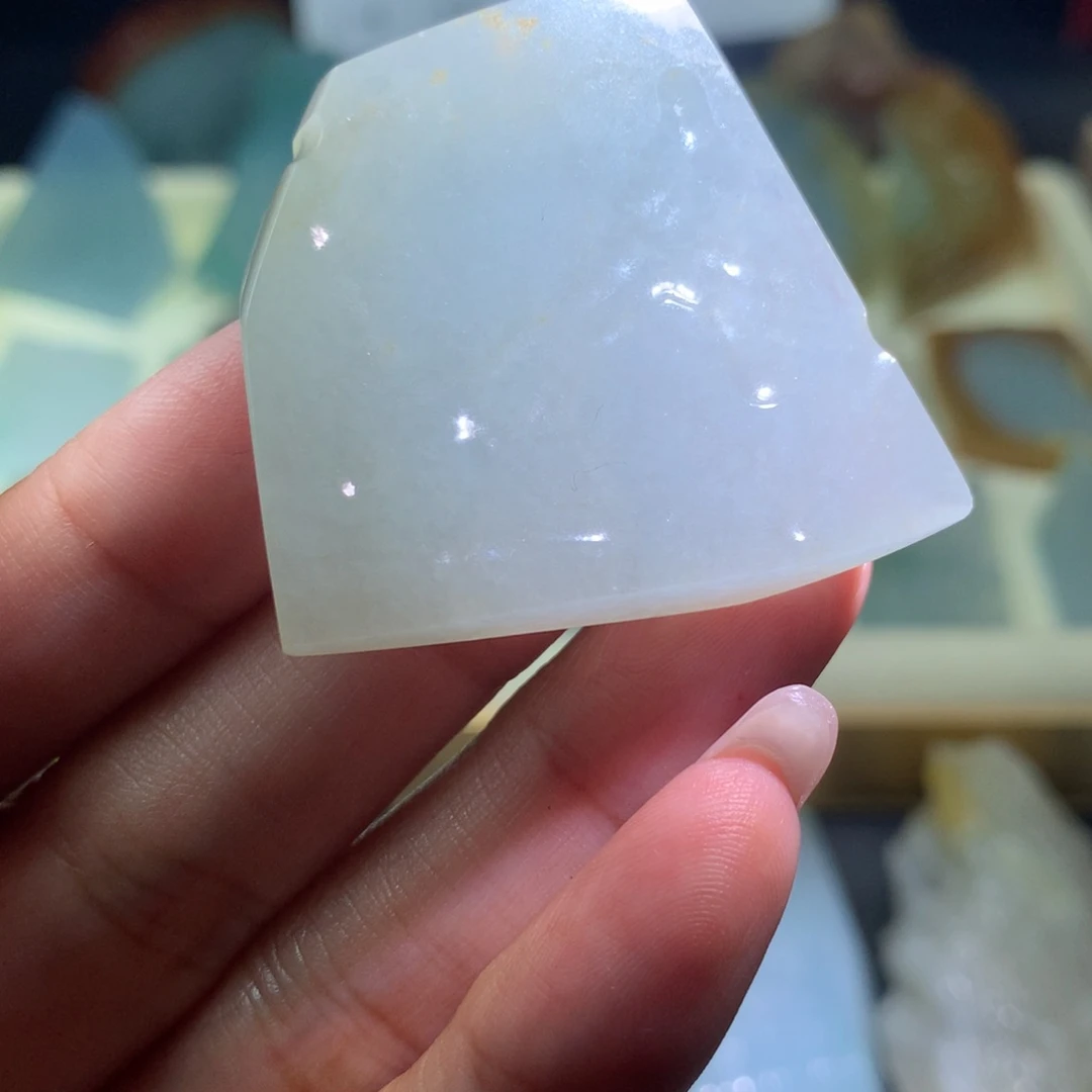 定制翡翠未镶嵌包工包料
