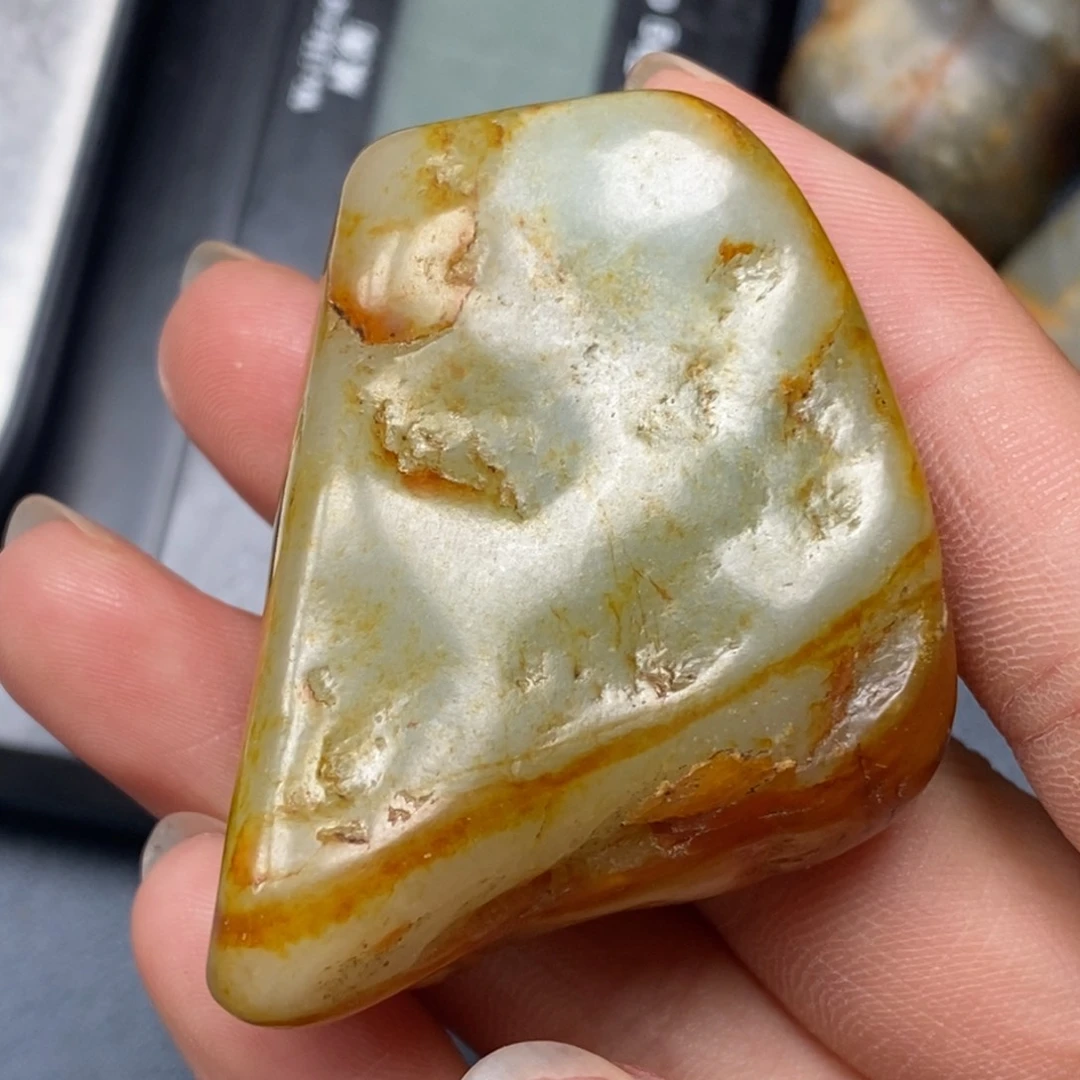 和田玉（糖玉）未镶嵌挂件