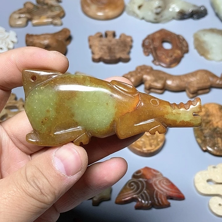 和田玉未镶嵌颈饰73
