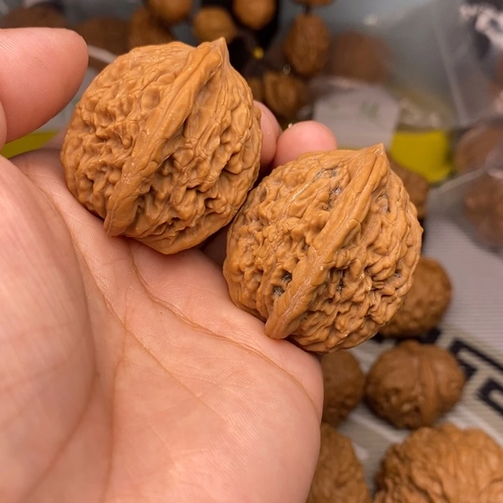 吊坠文玩核桃麦虎