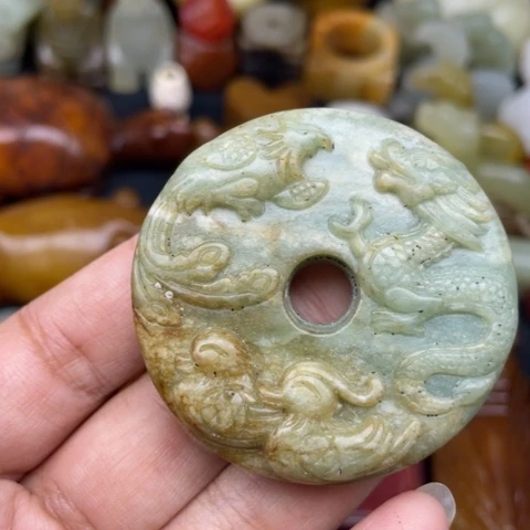 蛇纹石玉未镶嵌颈饰69