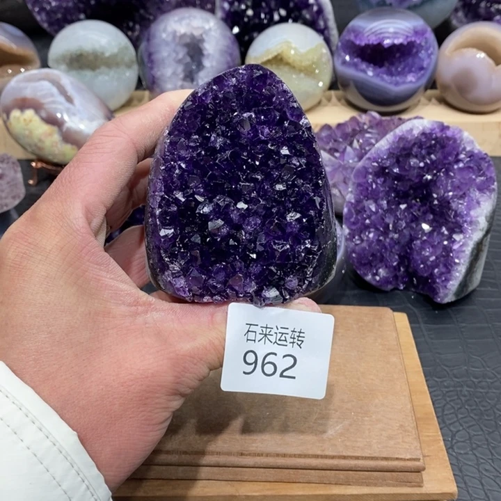 紫晶大型摆件（非配饰）未镶嵌