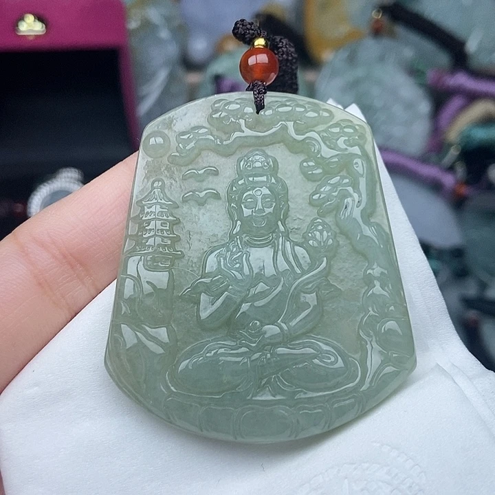 翡翠未镶嵌颈饰翡翠