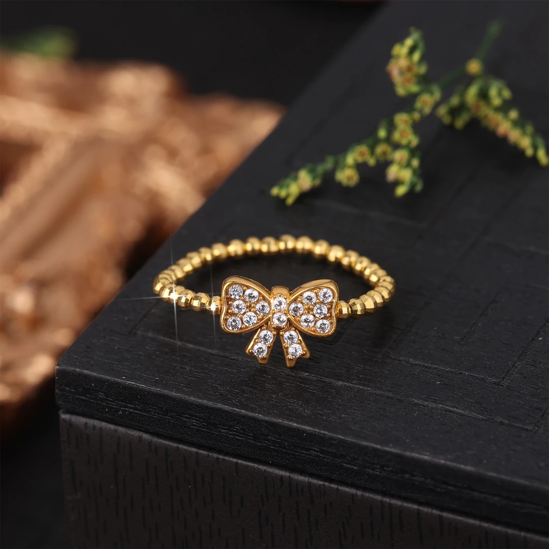 【来福原创】18k金豪镶爆闪蝴蝶结蹦迪珠爆闪戒指戒圈