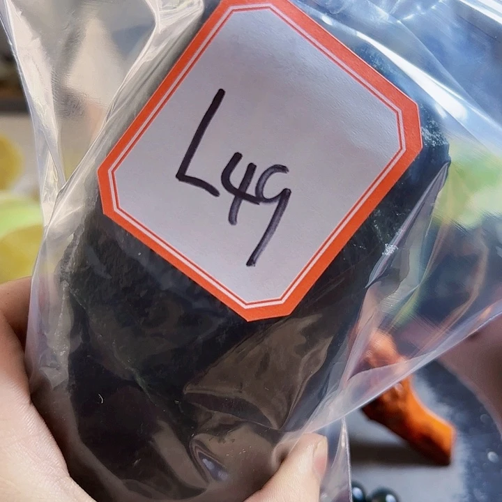 乡***家未镶嵌蛇纹石玉岫玉原石