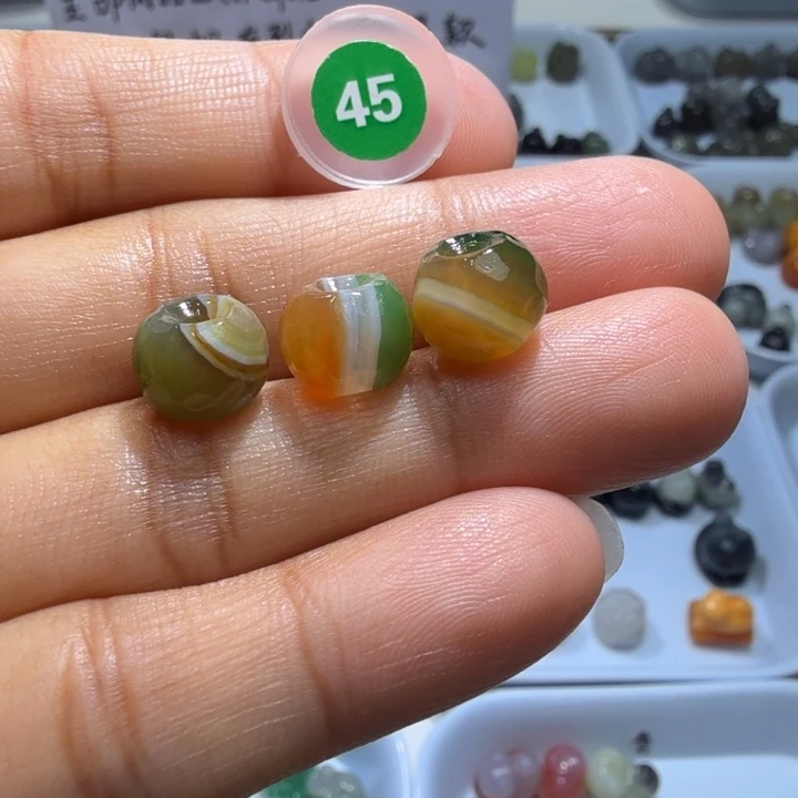 和田玉未镶嵌珠宝半成品