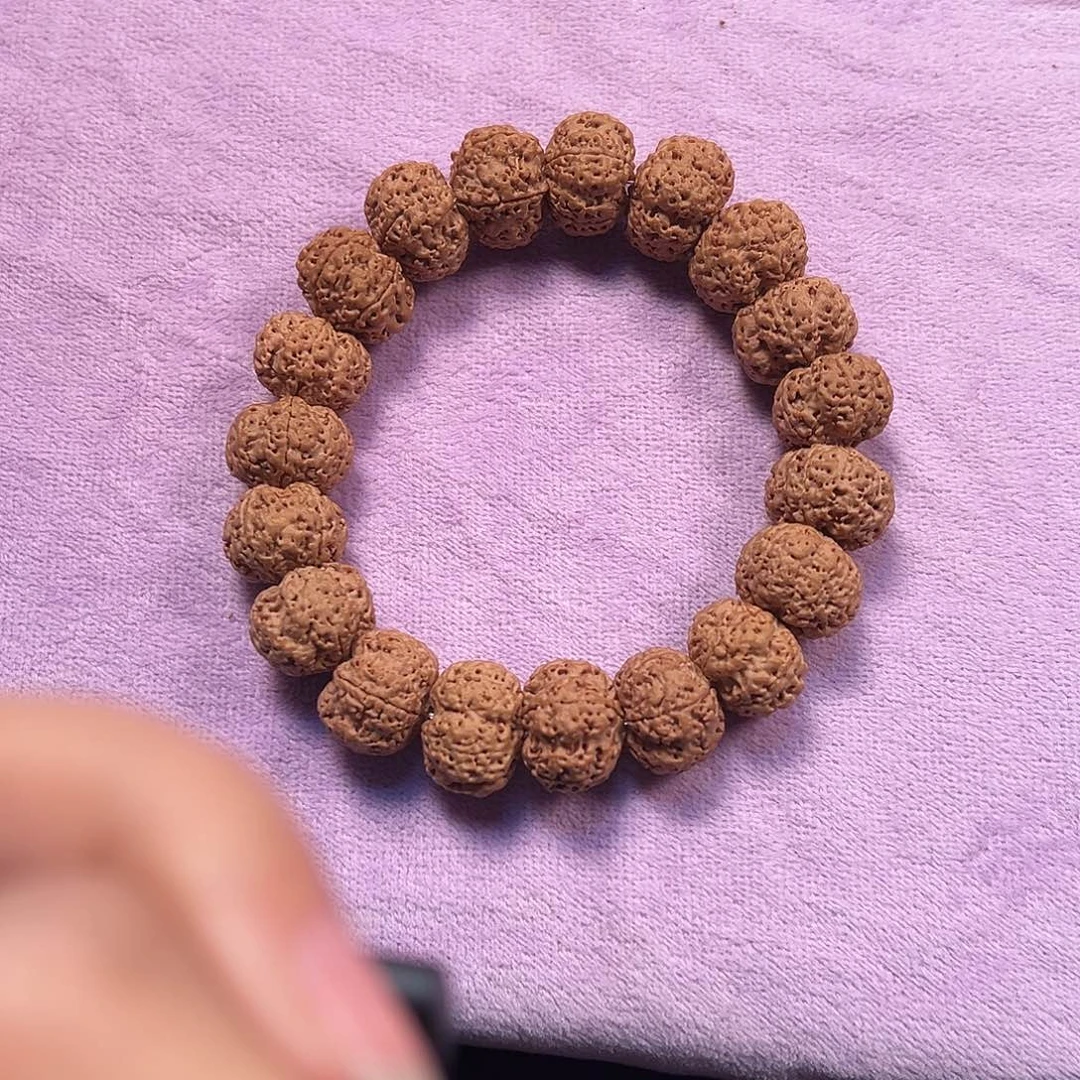 金刚菩提吊坠梁产区飞碟梅花