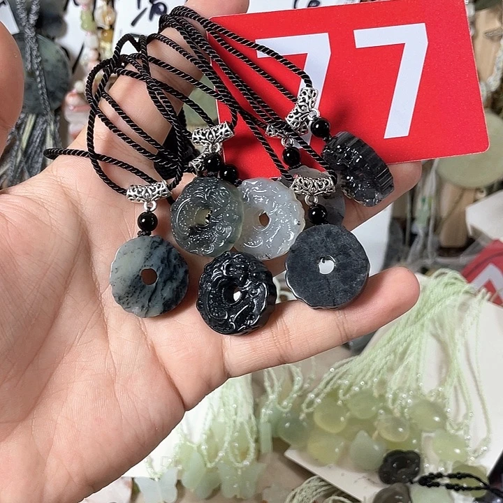 蛇纹石玉合金颈饰