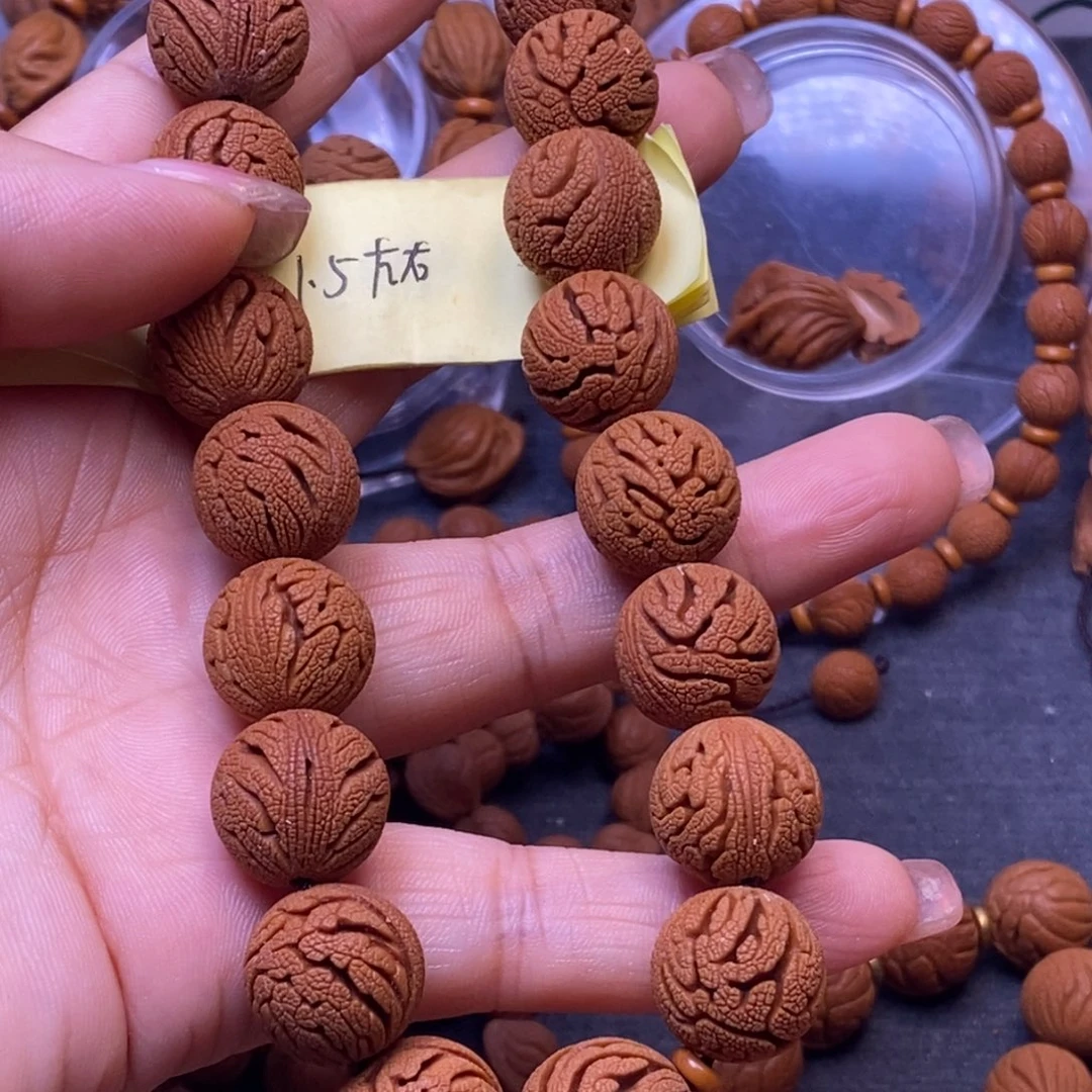 秦岭龙纹桃核手串