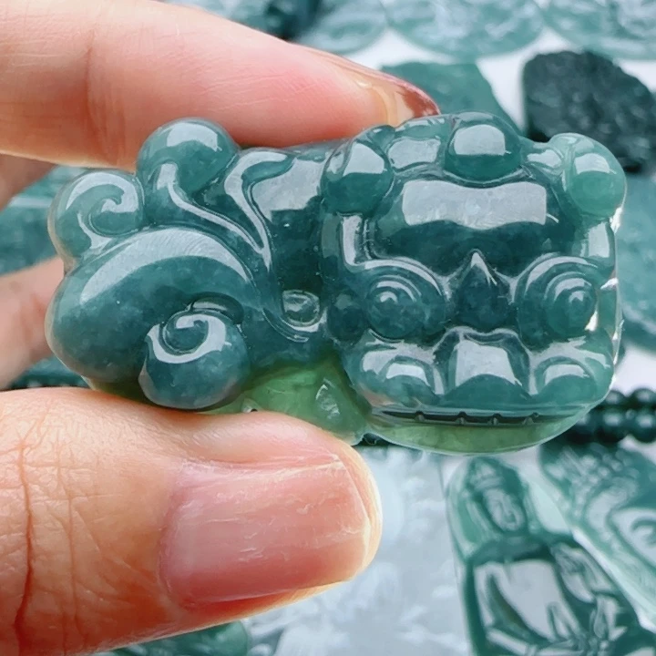 翡翠未镶嵌颈饰多样性发货天然A货翡翠