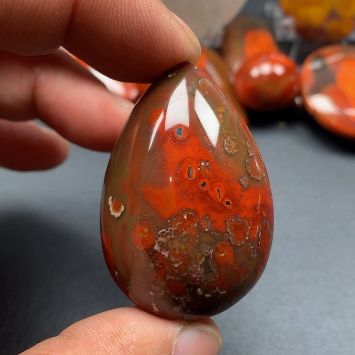 玛瑙/玉髓颈饰未镶嵌铭****】