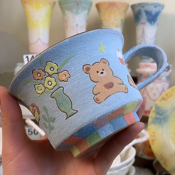 手绘花片岩彩水杯