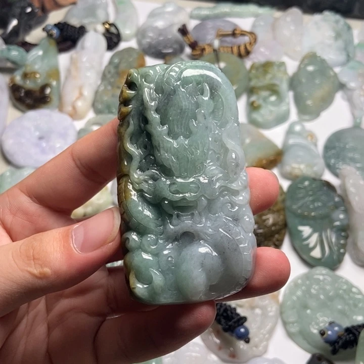颈饰未镶嵌翡翠龙牌58