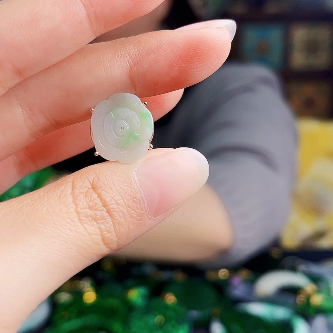 颈饰银S925镶嵌翡翠多样性