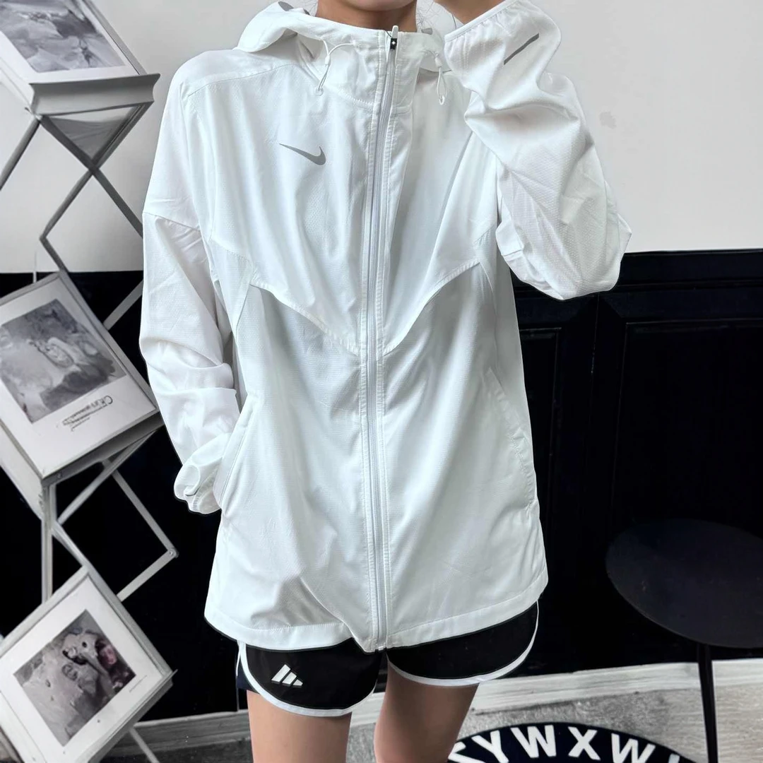 nike耐克男女运动跑步防晒JKT梭织外套FB7541-100