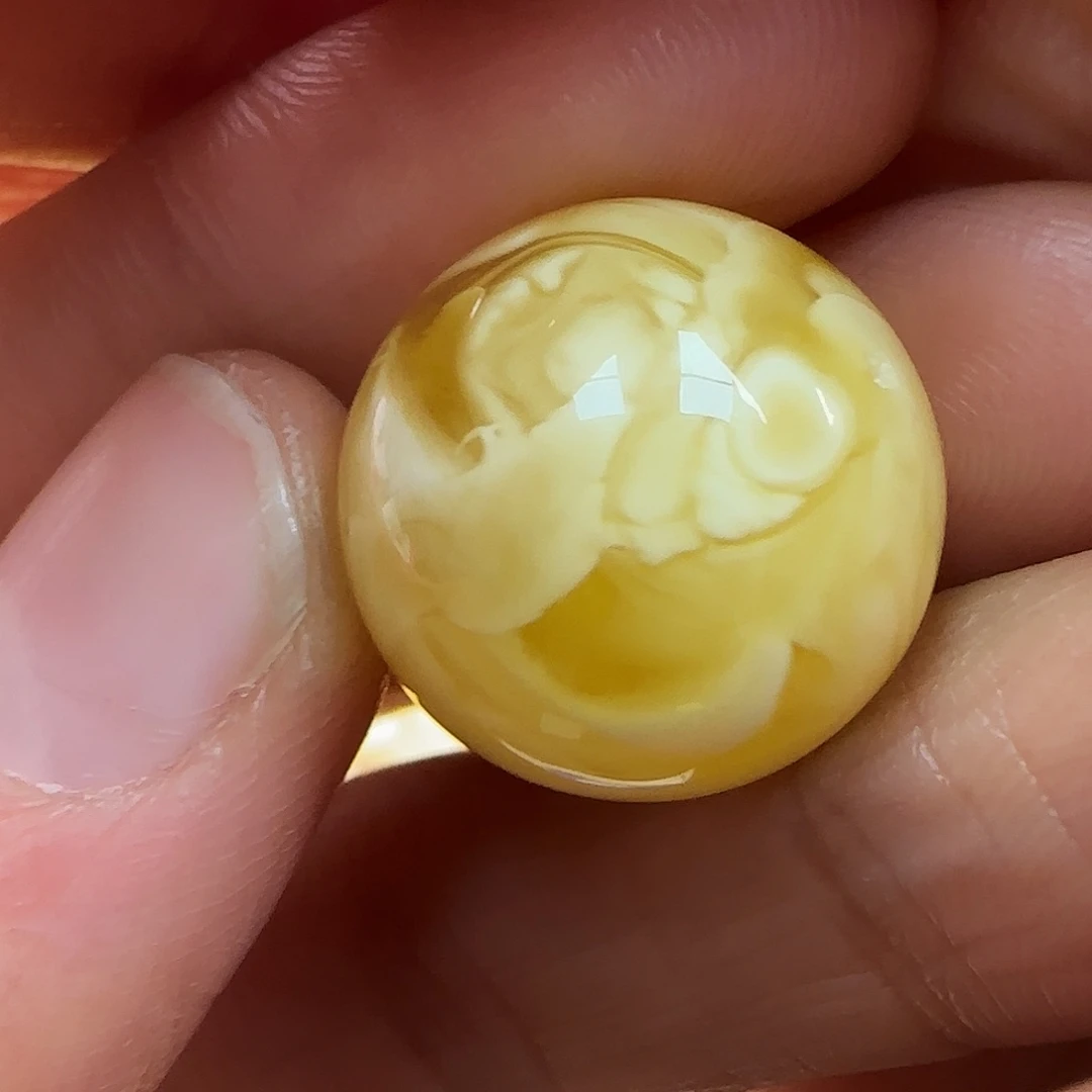 蜜蜡未镶嵌珠宝奇石
