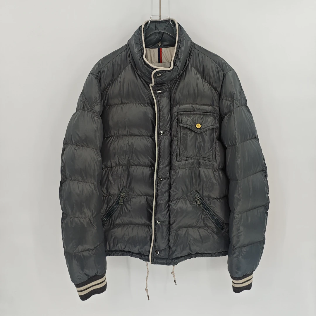 99新 MONCLER 蒙口  BORROME漆皮亮面连帽羽绒服/2码/Sw24720