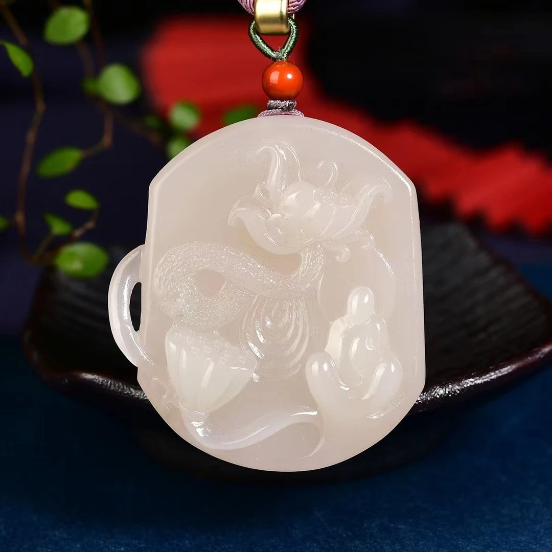 和田玉藕荷花吊坠女士玉石项链挂件精品富花富贵玉坠