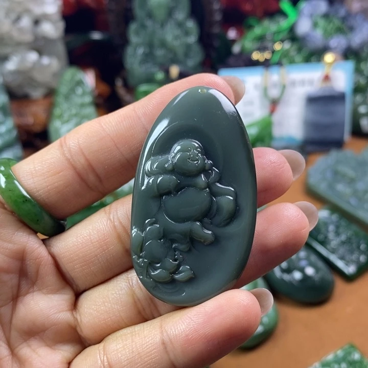 和田玉未镶嵌颈饰