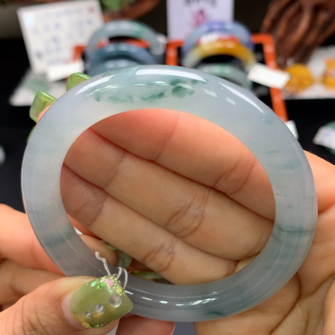 翡翠手镯未镶嵌53号小六瑕疵漏