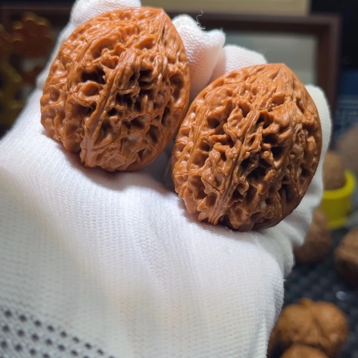 文玩核桃吊坠悟道石