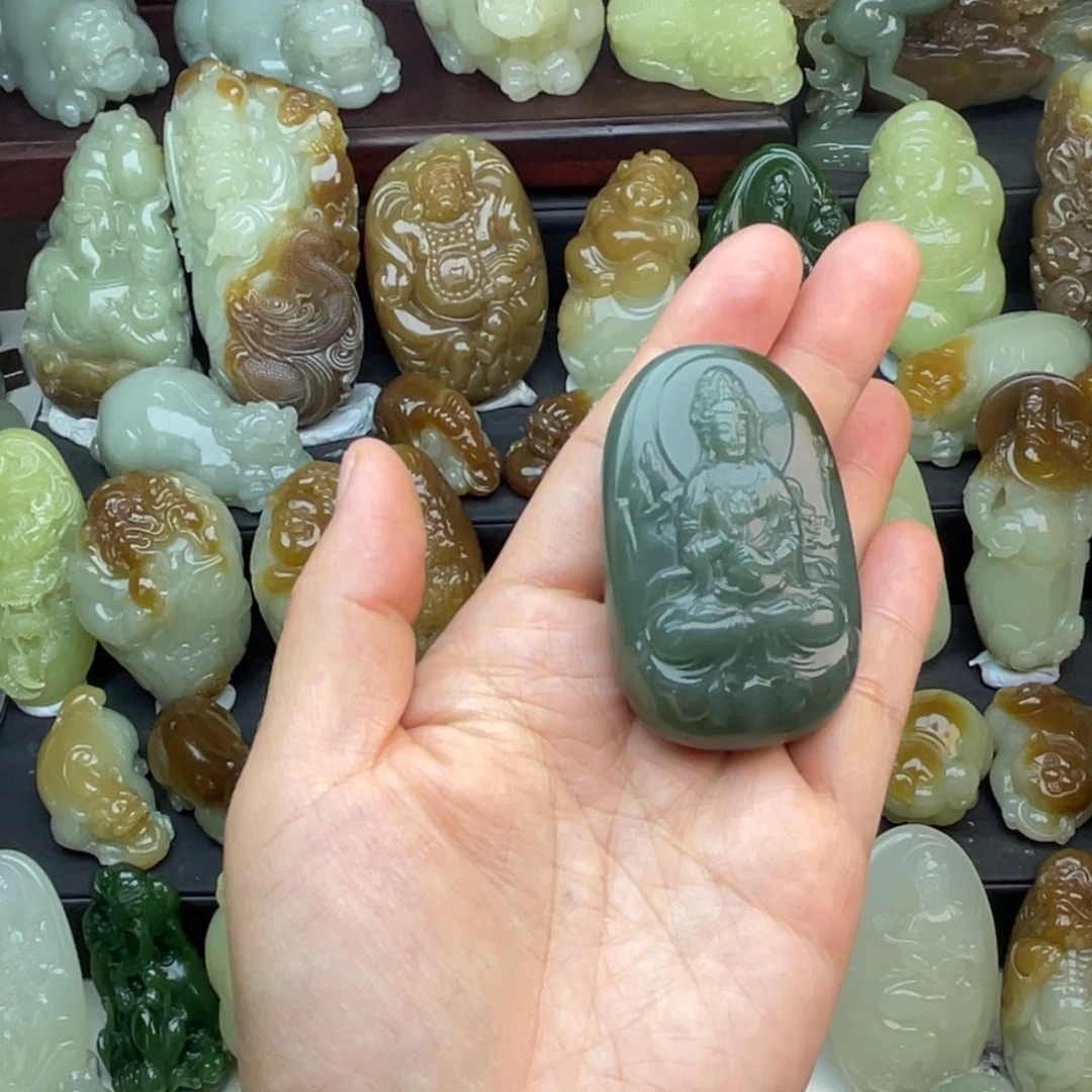 和田玉未镶嵌颈饰