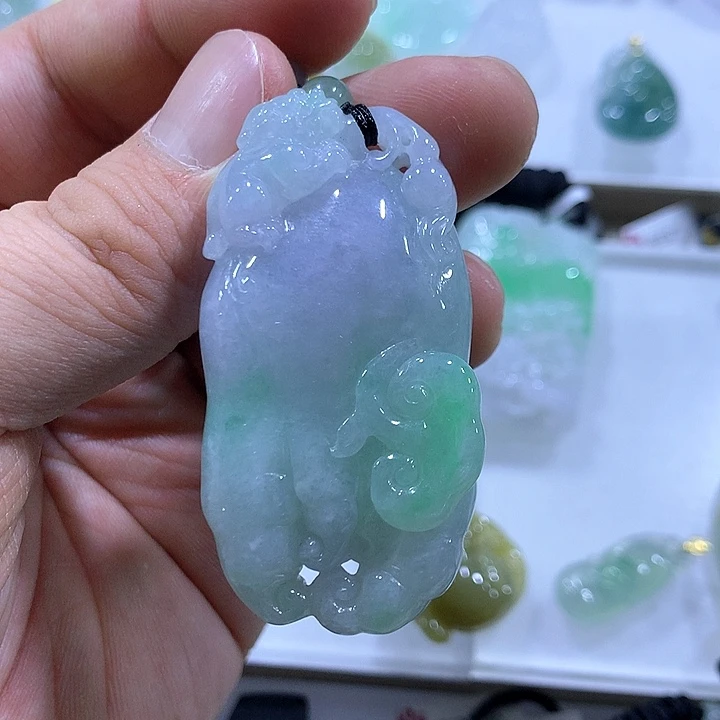 翡翠颈饰未镶嵌天然翡翠A货吊坠