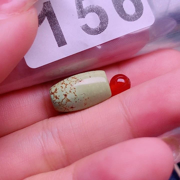 未镶嵌南红玛瑙珠宝奇石