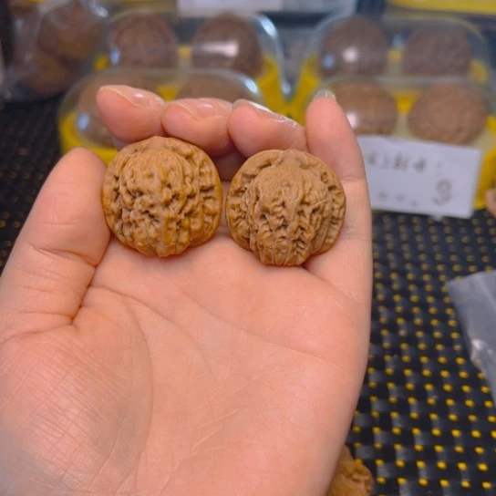 我***卜文玩核桃把件四座楼35
