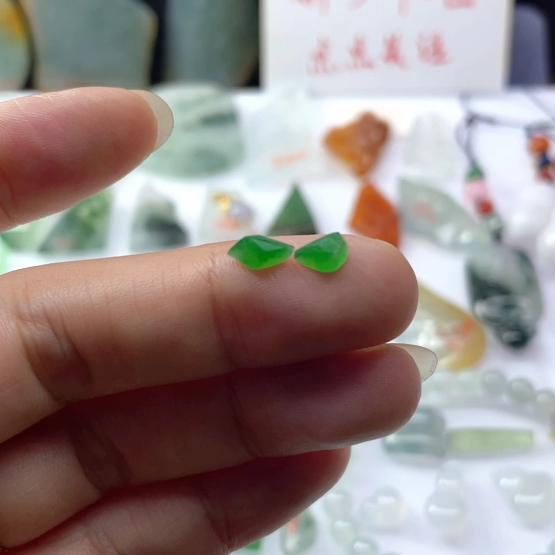 未镶嵌定制翡翠天然缅甸翡翠