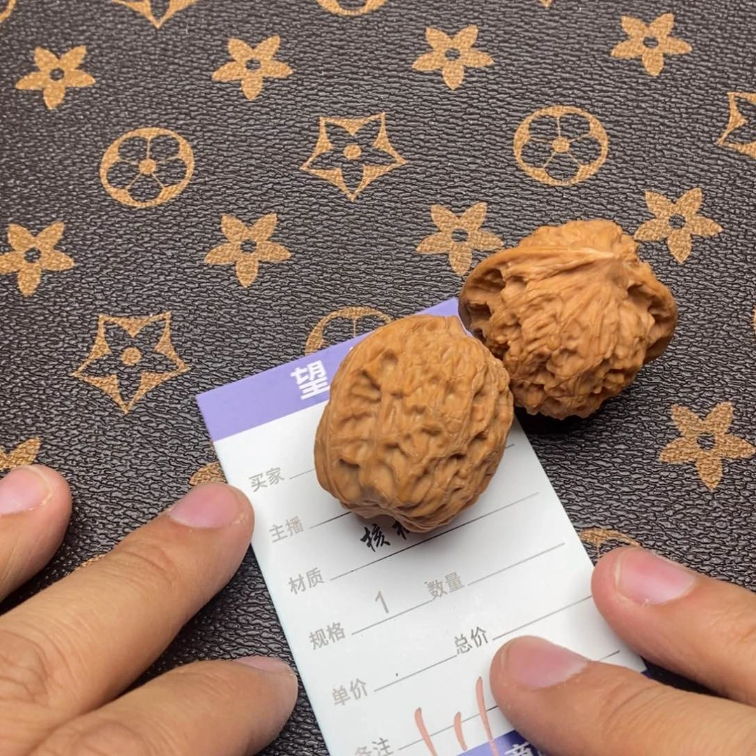 文玩核桃吊坠公子帽