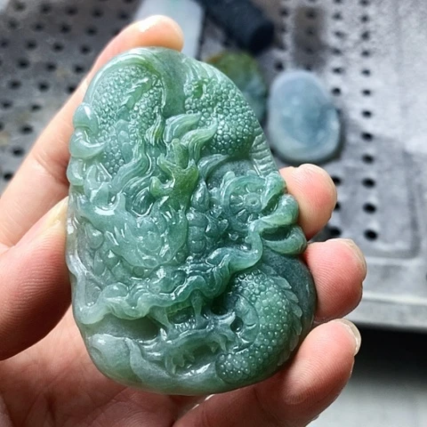 未镶嵌定制翡翠柒*后缅甸翡翠手工龙牌
