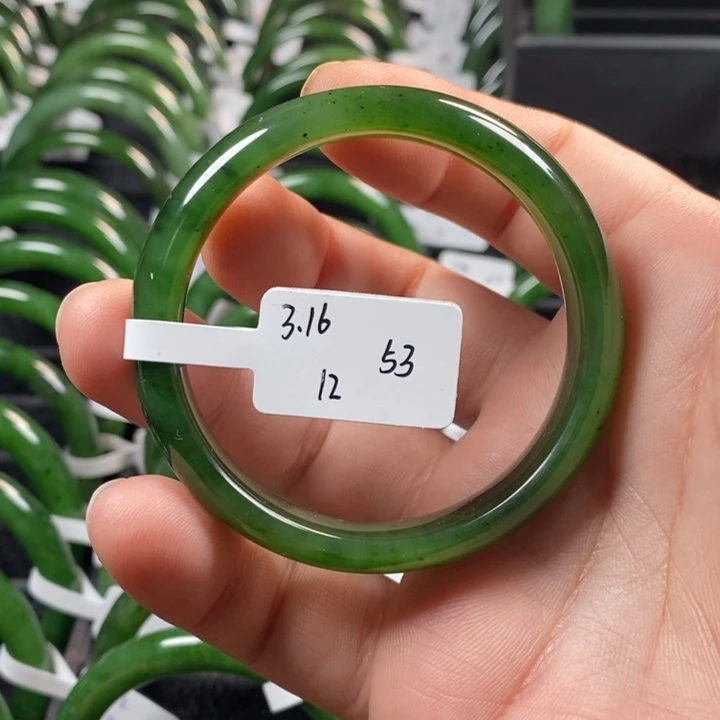 和田玉（碧玉）手镯未镶嵌53