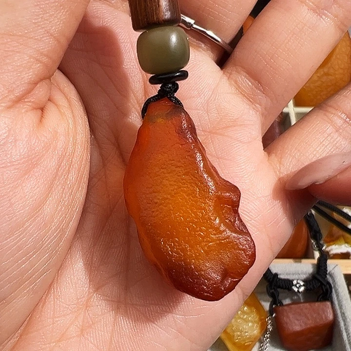 蜜蜡裸石未镶嵌我